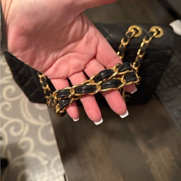 Chanel Black Quilted Jumbo Maxi Shoulder Bag with Gold Accents - Picture 5 of 6